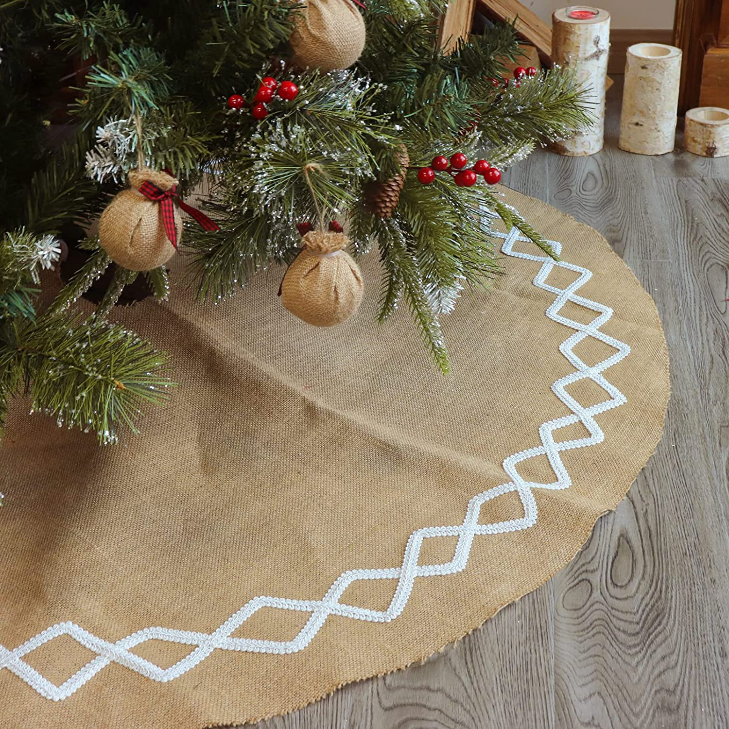White lace tree skirt hotsell